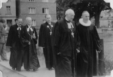 Archibīskaps T. Grīnbergs viesojas pie latviešiem Lībekā 