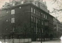 Latviešu bērnu skolas ēka, Eslingenā 1946.gadā.