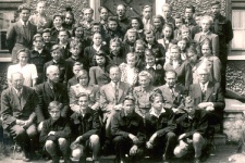 Pinnebergas ģimnāzijas skolnieki un skolotāji