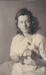Olga Olavs, ginekoloģe